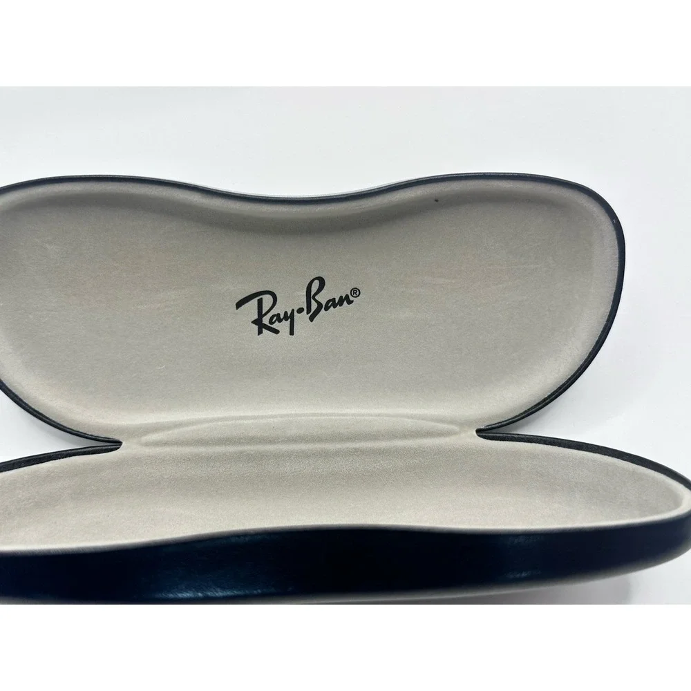 Ray ban Universal Black Medium Hard Case for Eyeglasses & Reading‎ Glasses
